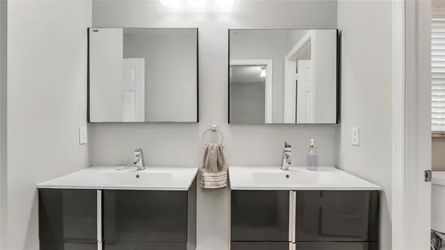 $770,000 | 5252 Northwest 51st Street, Coconut Creek, FL 33073