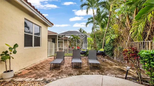 $770,000 | 5252 Northwest 51st Street, Coconut Creek, FL 33073