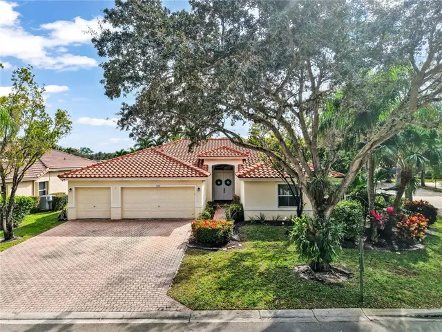 $770,000 | 5252 Northwest 51st Street, Coconut Creek, FL 33073