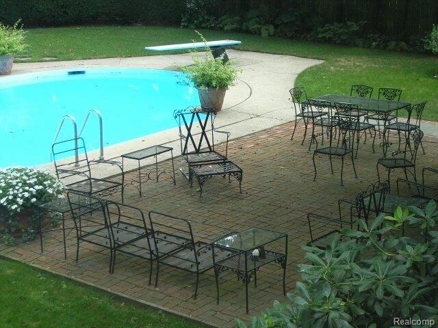 94 Cloverly Road Grosse Pointe, MI 48236 - Photo 19 of 25 Patio from Second floor