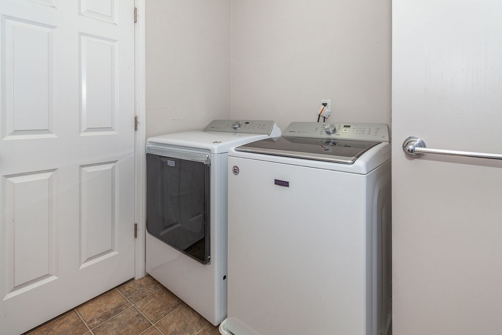 41 Boston Road, Unit 494 Billerica, MA 01862 - Photo 14 of 22 a utility room with dryer and washer