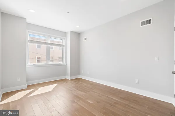 $3,700 | 873 Moyer Street, Philadelphia, PA 19125