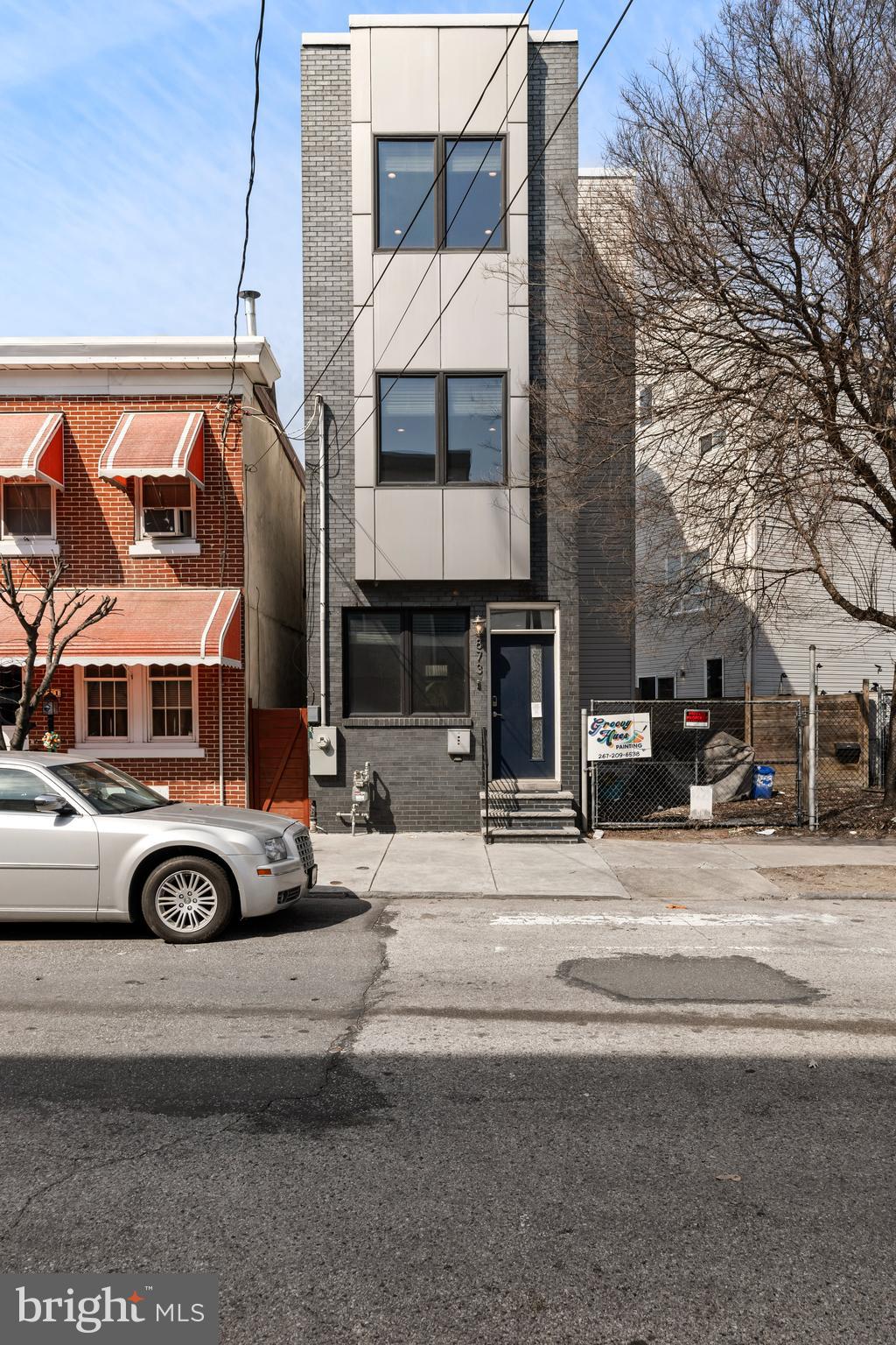 873 Moyer Street Philadelphia, PA 19125 - Photo 3 of 38