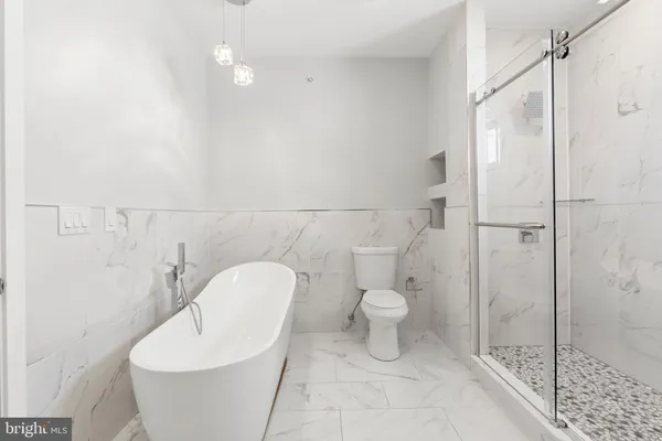 $3,700 | 873 Moyer Street, Philadelphia, PA 19125