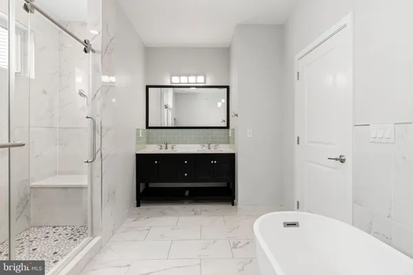 $3,700 | 873 Moyer Street, Philadelphia, PA 19125