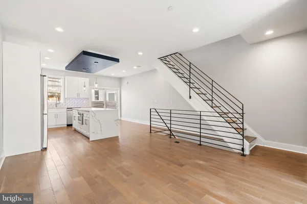 $3,700 | 873 Moyer Street, Philadelphia, PA 19125