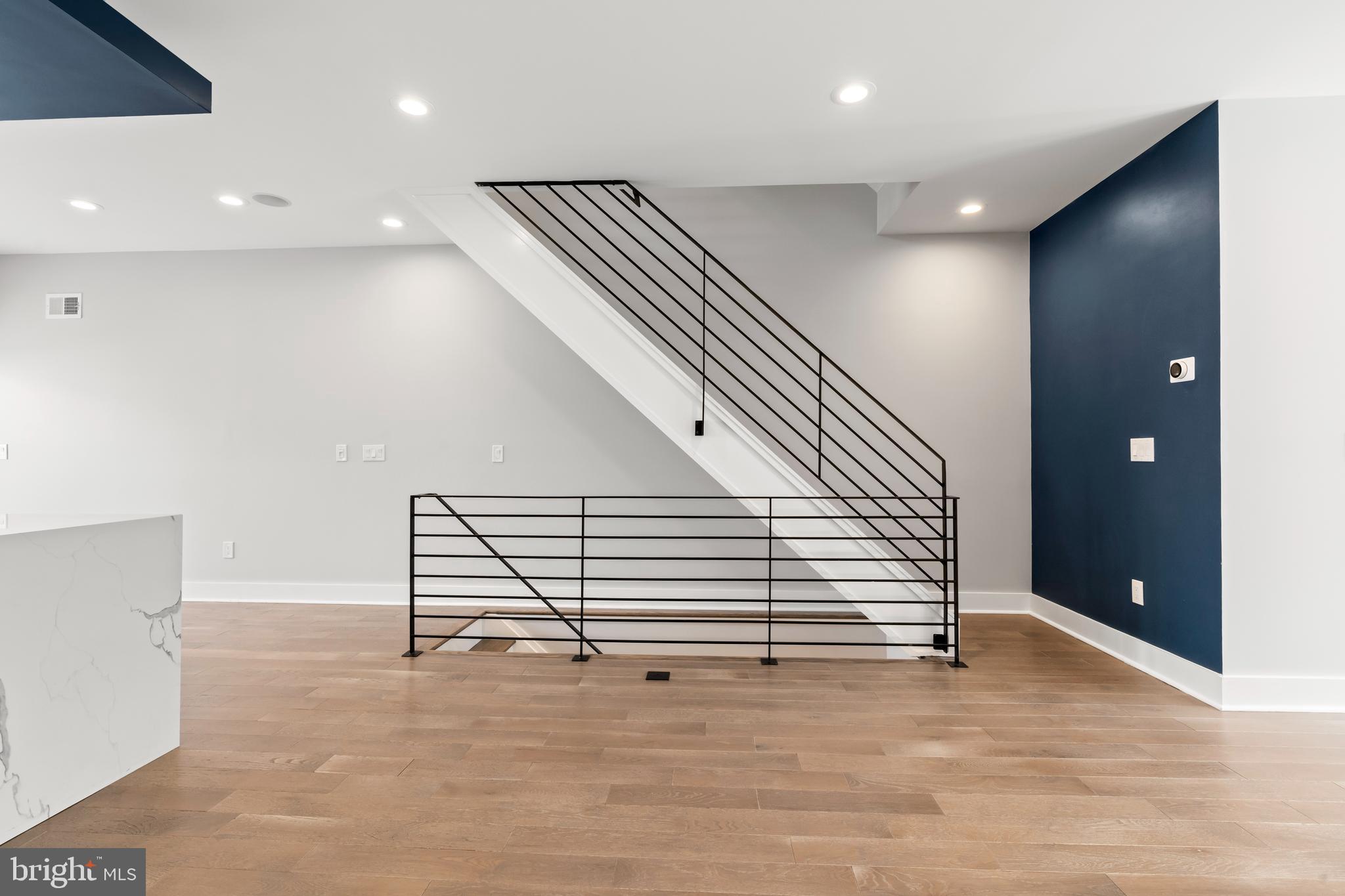 873 Moyer Street Philadelphia, PA 19125 - Photo 8 of 38