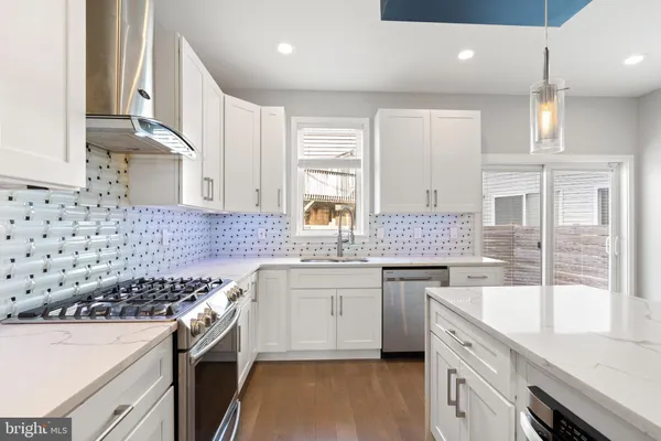 $3,700 | 873 Moyer Street, Philadelphia, PA 19125