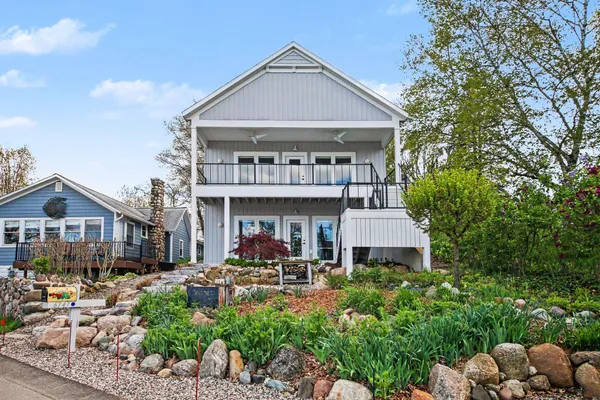 $750,000 | 6747 Kitson Drive Northeast, Rockford, MI 49341