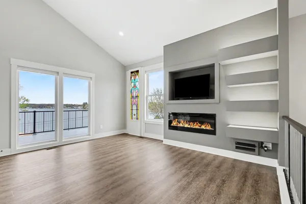 $750,000 | 6747 Kitson Drive Northeast, Rockford, MI 49341