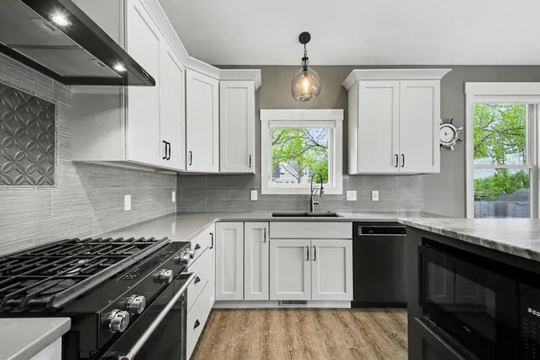 $750,000 | 6747 Kitson Drive Northeast, Rockford, MI 49341
