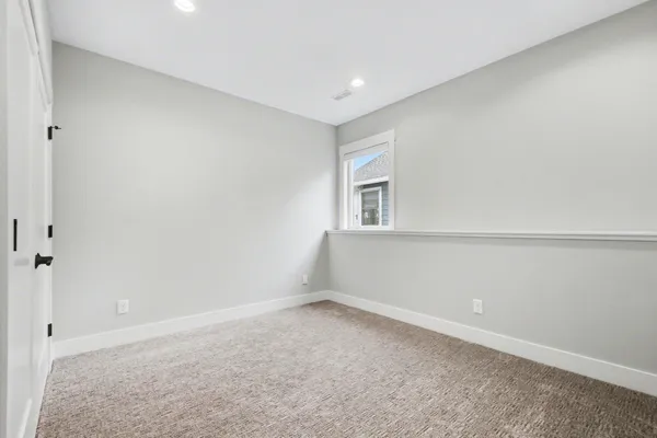 $750,000 | 6747 Kitson Drive Northeast, Rockford, MI 49341