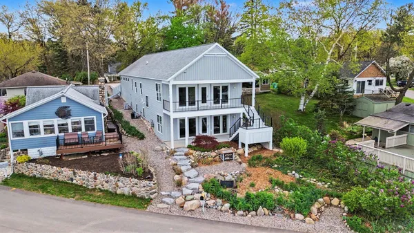 $750,000 | 6747 Kitson Drive Northeast, Rockford, MI 49341