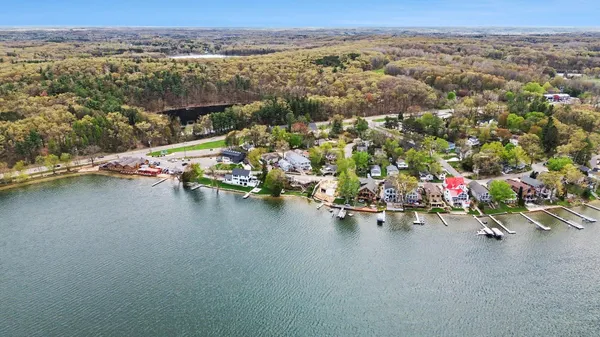 $750,000 | 6747 Kitson Drive Northeast, Rockford, MI 49341