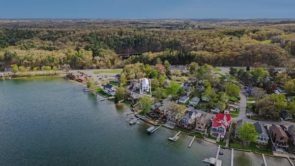 $750,000 | 6747 Kitson Drive Northeast, Rockford, MI 49341