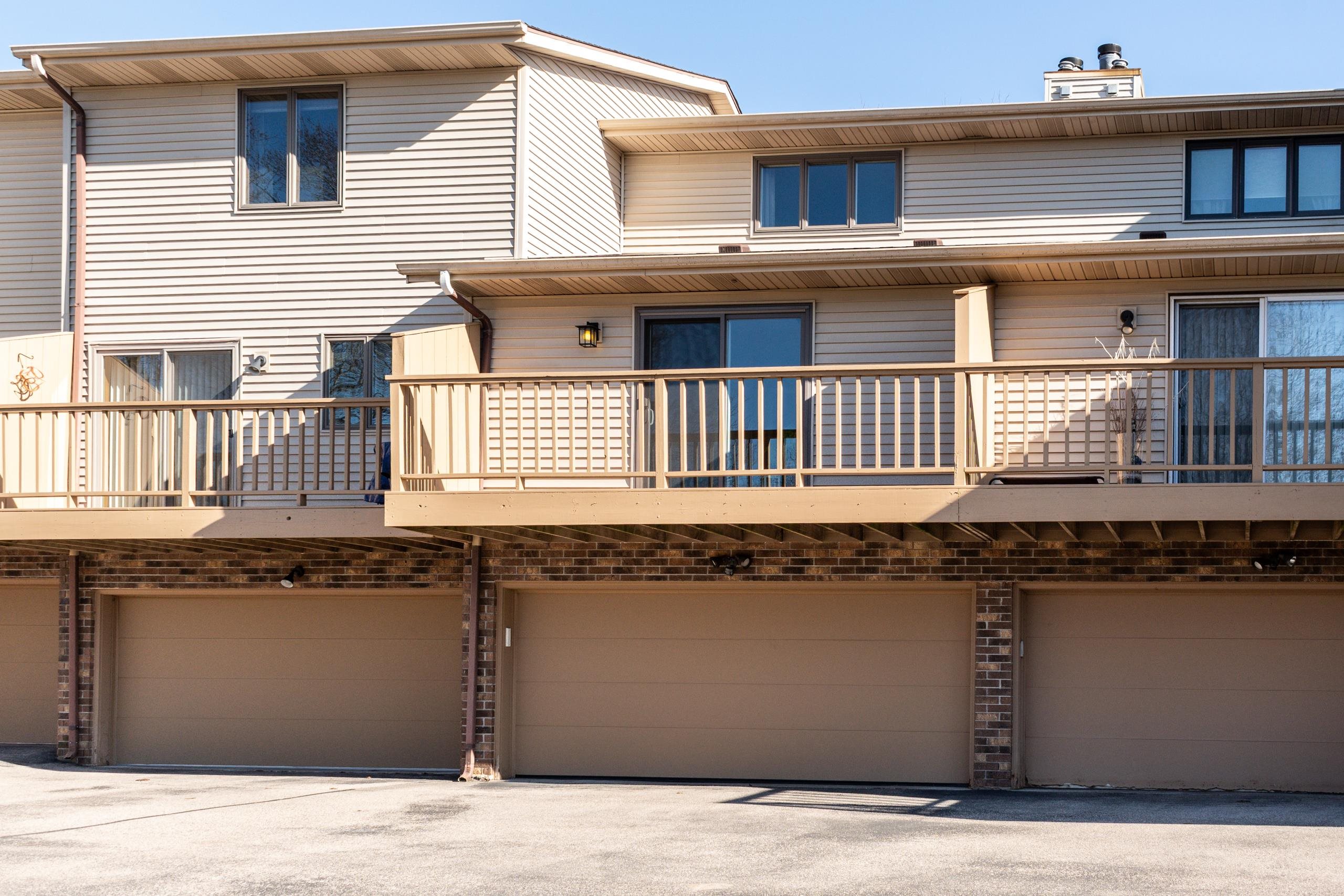 2918 Cimarron Trail Madison, WI 53719 - Photo 9 of 38