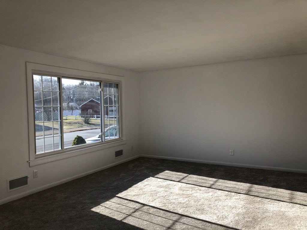 13 Phillip Road Billerica, MA 01821 - Photo 18 of 18 Gallery Image 18