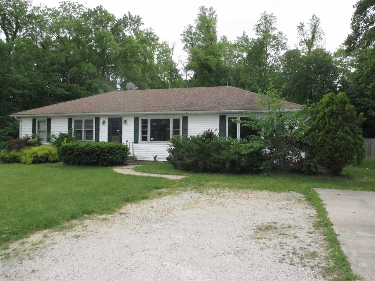 441 West Division Road Huntington, IN 46750 - Photo 1 of 25 Gallery Image 1