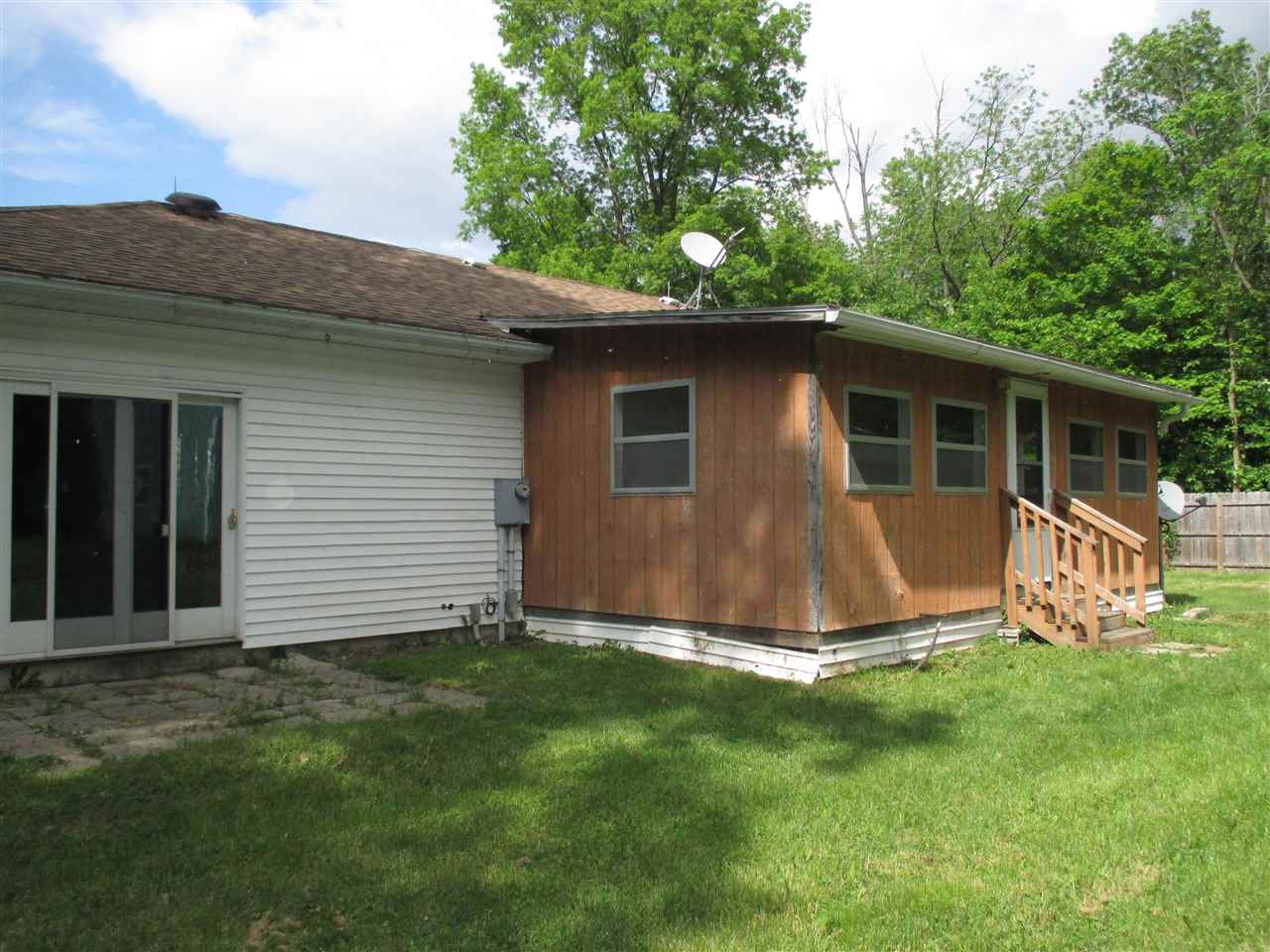 441 West Division Road Huntington, IN 46750 - Photo 12 of 25 Gallery Image 12