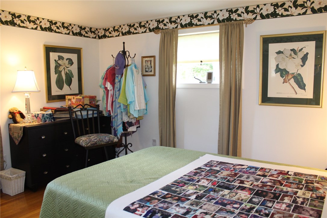 499 Wapping Road Portsmouth, RI 02871 - Photo 12 of 23