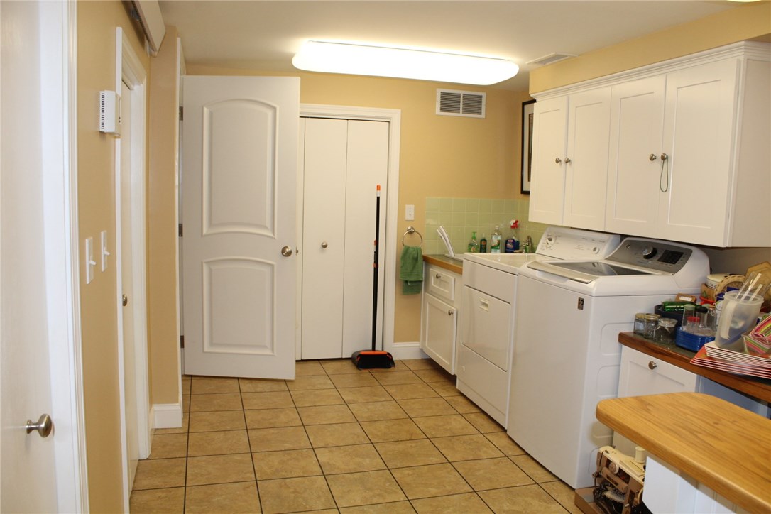 499 Wapping Road Portsmouth, RI 02871 - Photo 14 of 23