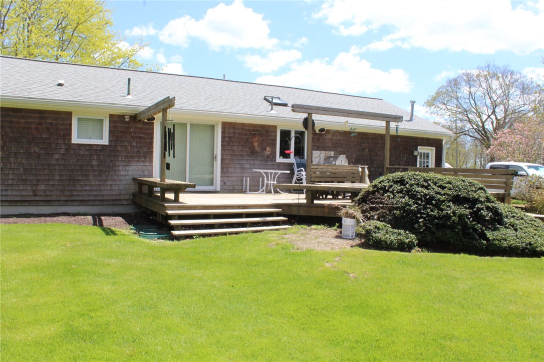 499 Wapping Road Portsmouth, RI 02871 - Photo 17 of 23