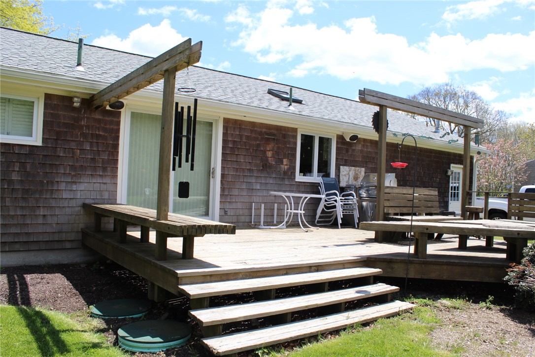 499 Wapping Road Portsmouth, RI 02871 - Photo 19 of 23