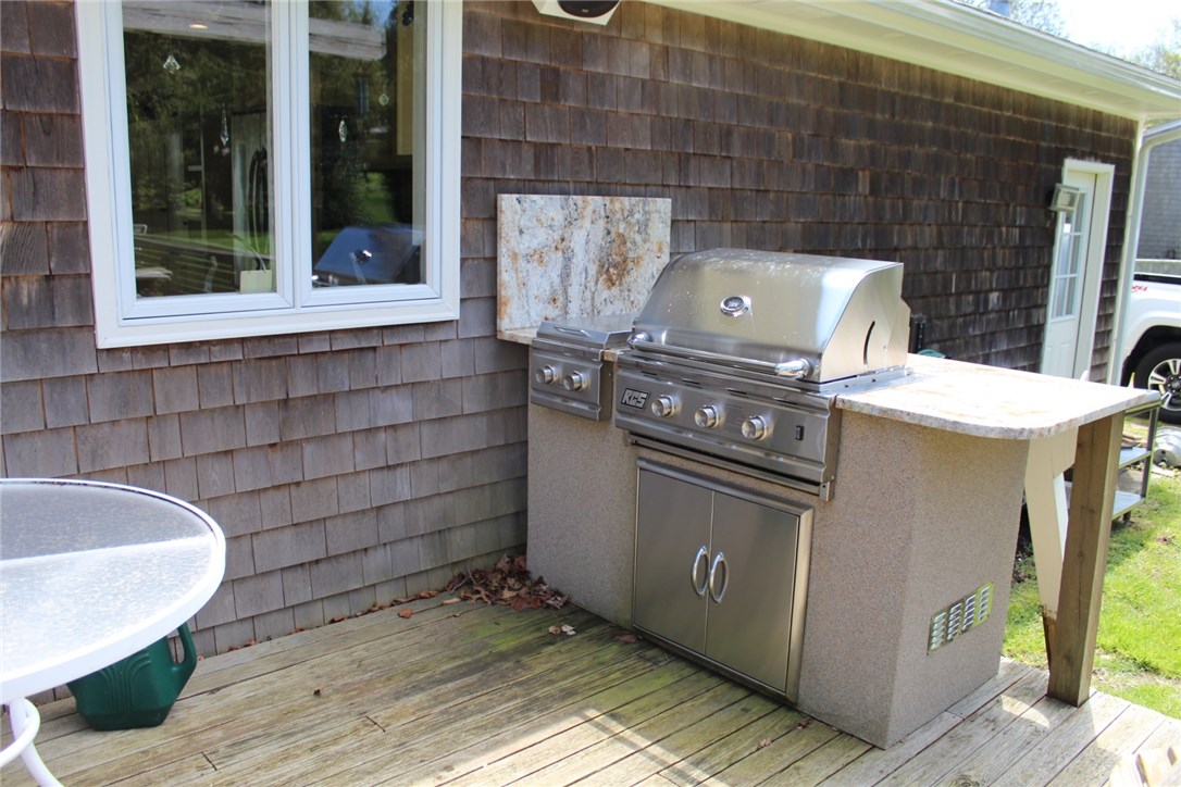 499 Wapping Road Portsmouth, RI 02871 - Photo 21 of 23