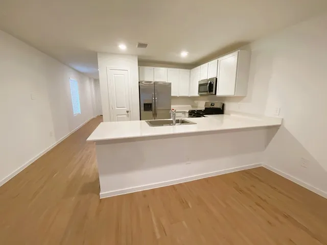 $1,795 | 1612 Colina Creek, Conroe, TX 77301