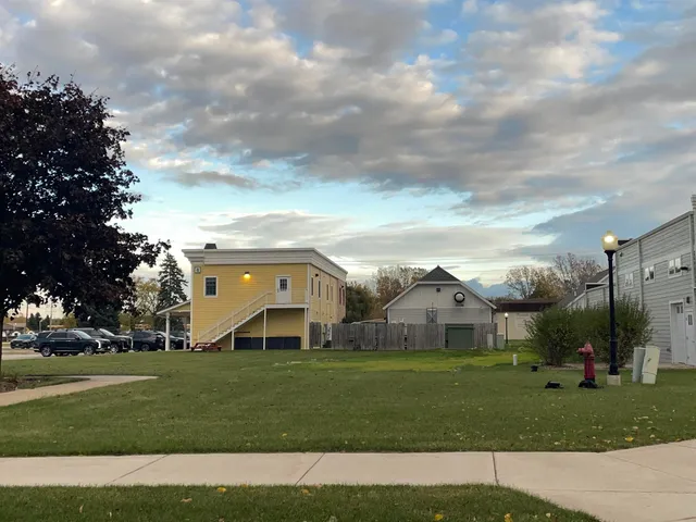 $84,900 | 2200 Dickinson Road, Unit 7, De Pere, WI 54115