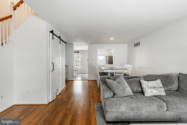 $435,000 | 109 Lakeside Drive, Downingtown, PA 19335