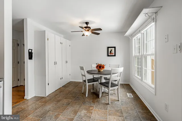 $435,000 | 109 Lakeside Drive, Downingtown, PA 19335