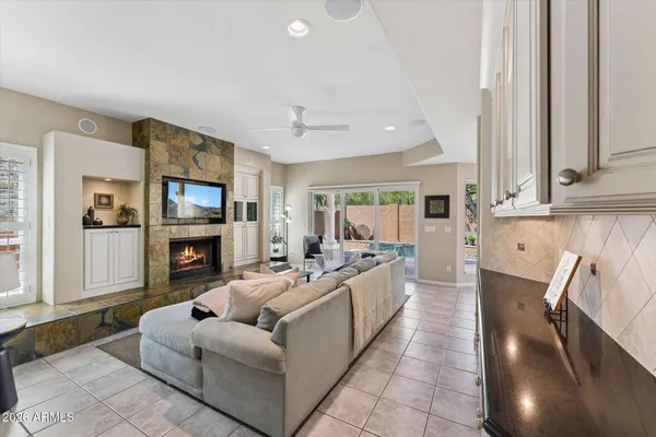 $664,900 | 902 East Mescal Street, Phoenix, AZ 85020