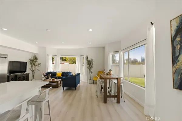$3,649 | 7904 Tampa Avenue, Reseda, CA 91335