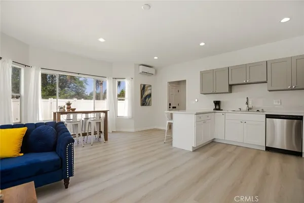$3,649 | 7904 Tampa Avenue, Reseda, CA 91335