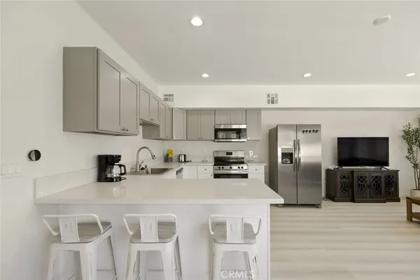 $3,649 | 7904 Tampa Avenue, Reseda, CA 91335
