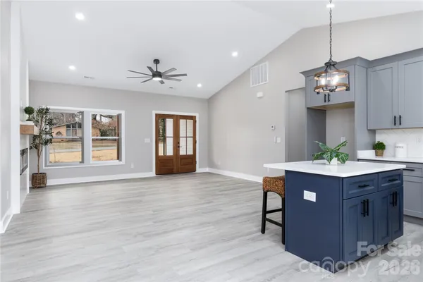 $359,000 | 1949 Colonial Lane, Hickory, NC 28601