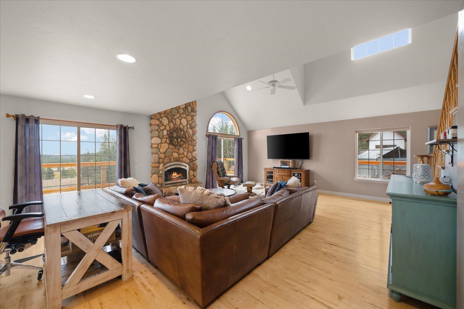 15612 East Farwell Road Spokane, WA 99217 - Photo 11 of 49