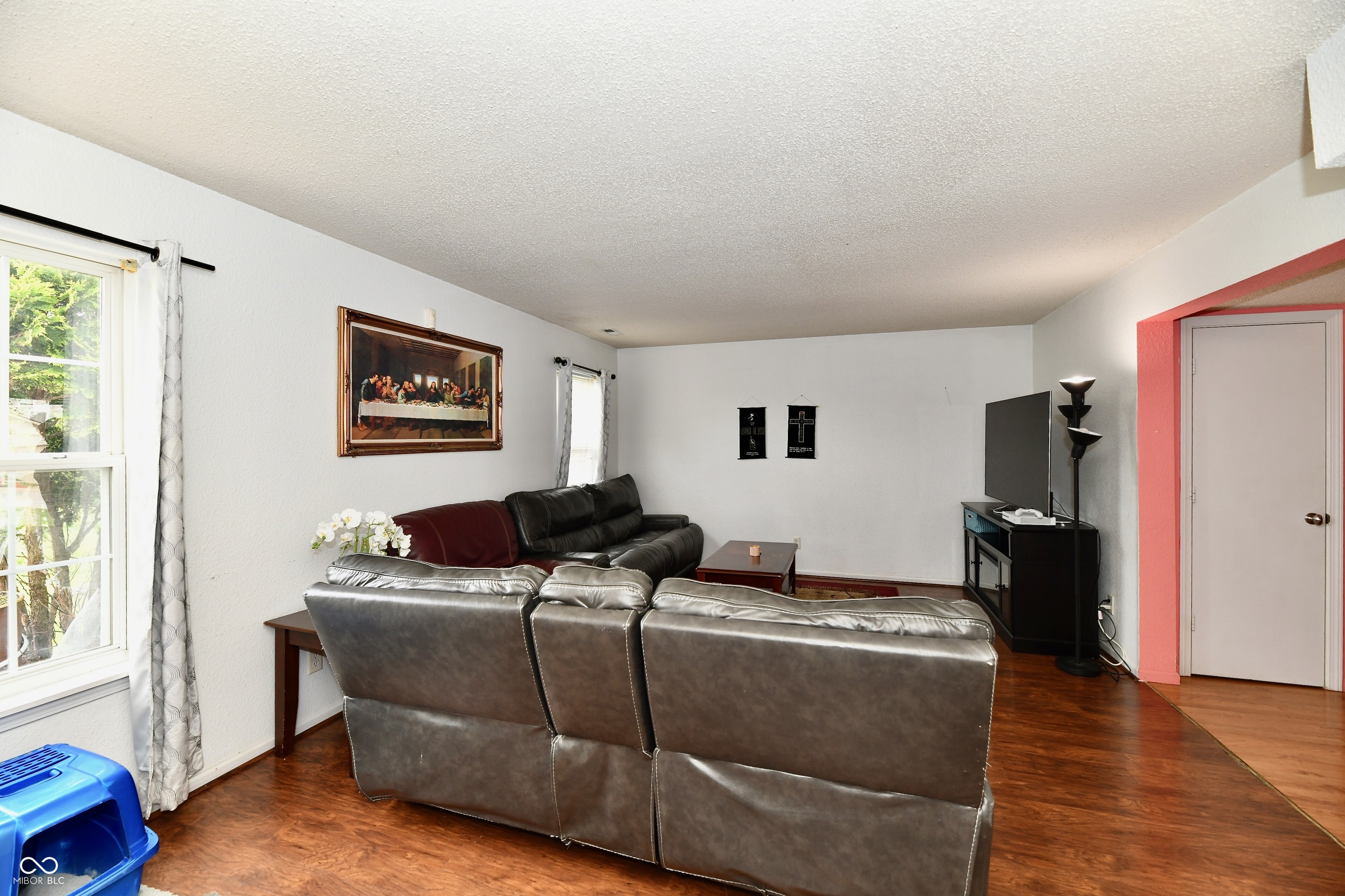 5302 Cliff Ridge Drive Indianapolis, IN 46217 - Photo 8 of 36