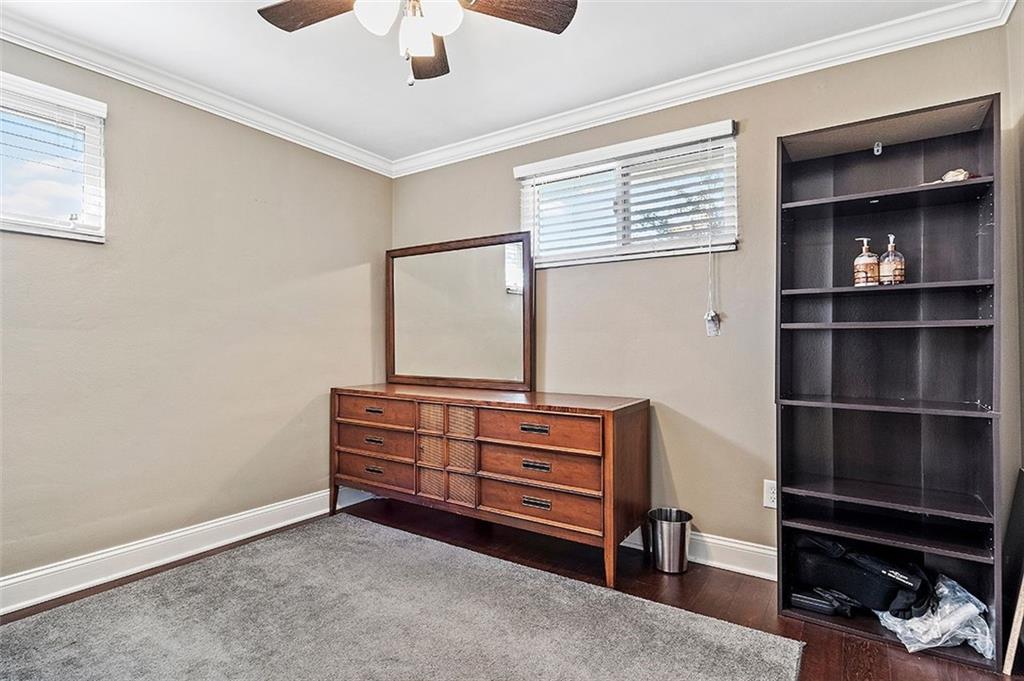 5246 Meadowcrest Road Pittsburgh, PA 15236 - Photo 11 of 23 Gallery Image 11