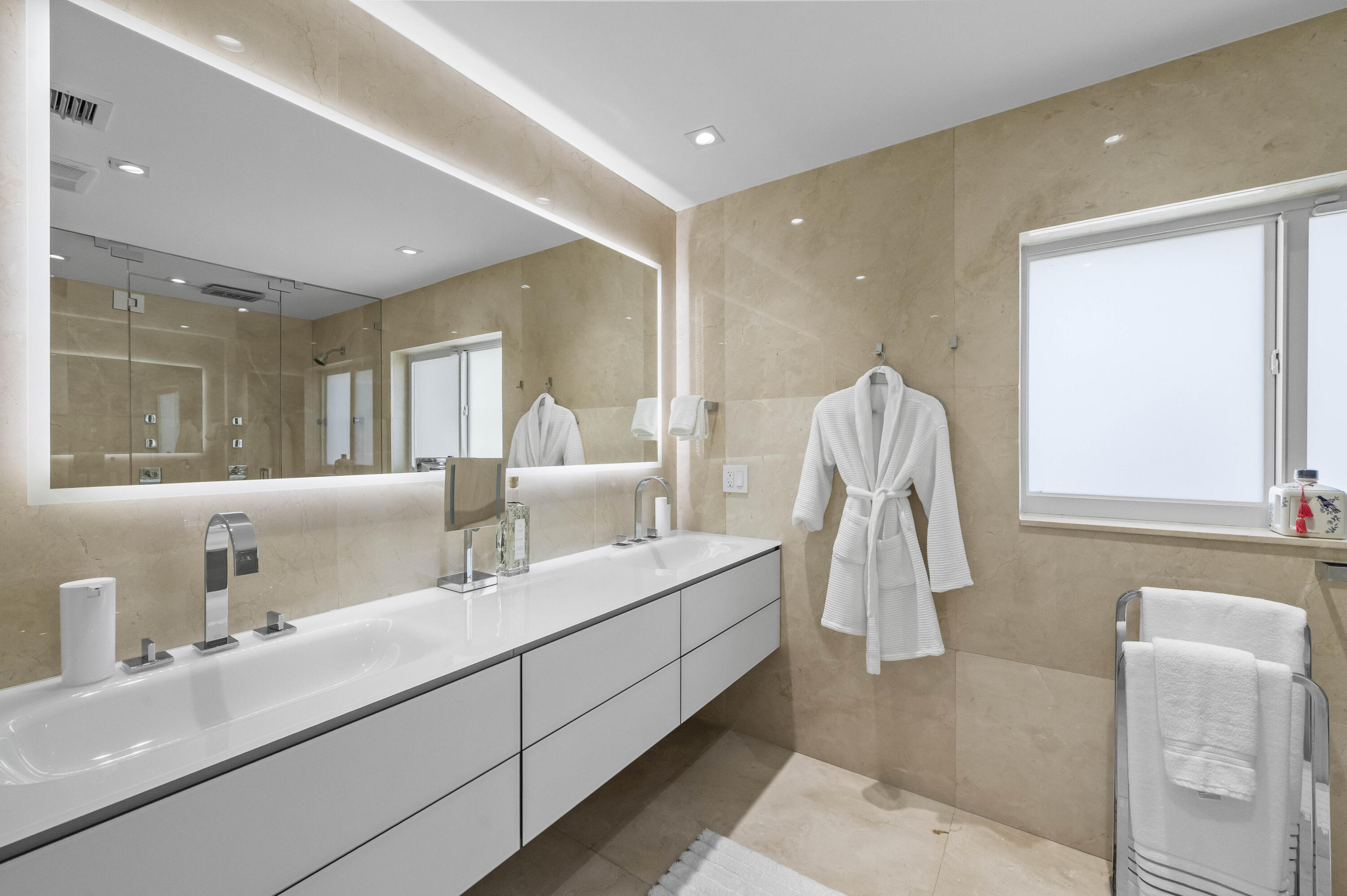 838 West Palmetto Park Road Boca Raton, FL 33486 - Photo 24 of 37 Master Bath