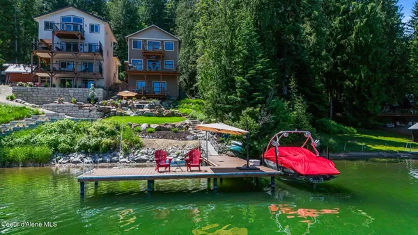 $1,575,000 | 115 West Lakeview Boulevard, Priest River, ID 83856