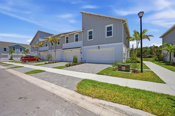 $3,400 | 4332 Brookgreen Square, Westlake, FL 33470