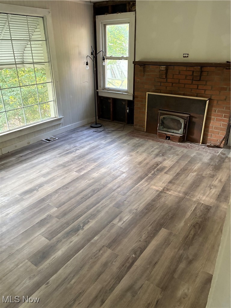 3924 Homestead Road Ravenna, OH 44266 - Photo 7 of 15 New Laminate Flooring with working fireplace
