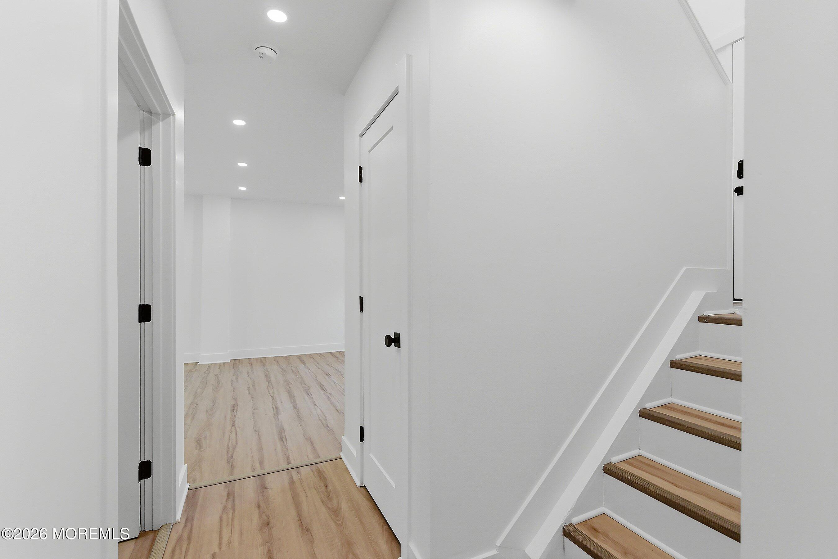 868 Bethel Church Road Jackson, NJ 08527 - Photo 14 of 25 Stairs 1B