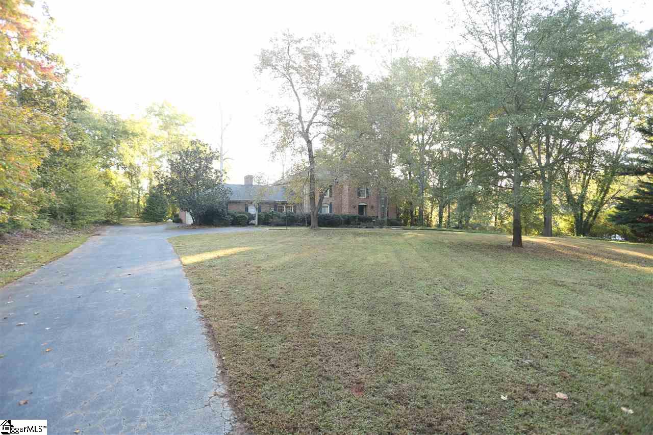 409 Foot Hills Road Greenville, SC 29617 - Photo 3 of 36 Gallery Image 3