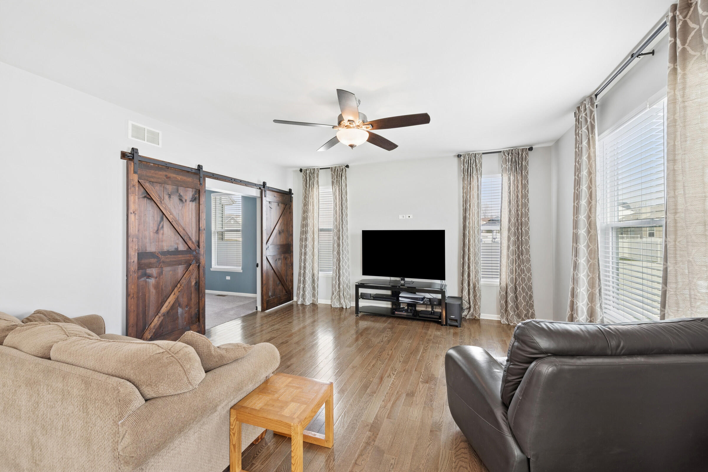 11155 Ohio Street Crown Point, IN 46307 - Photo 6 of 22 2400x1602