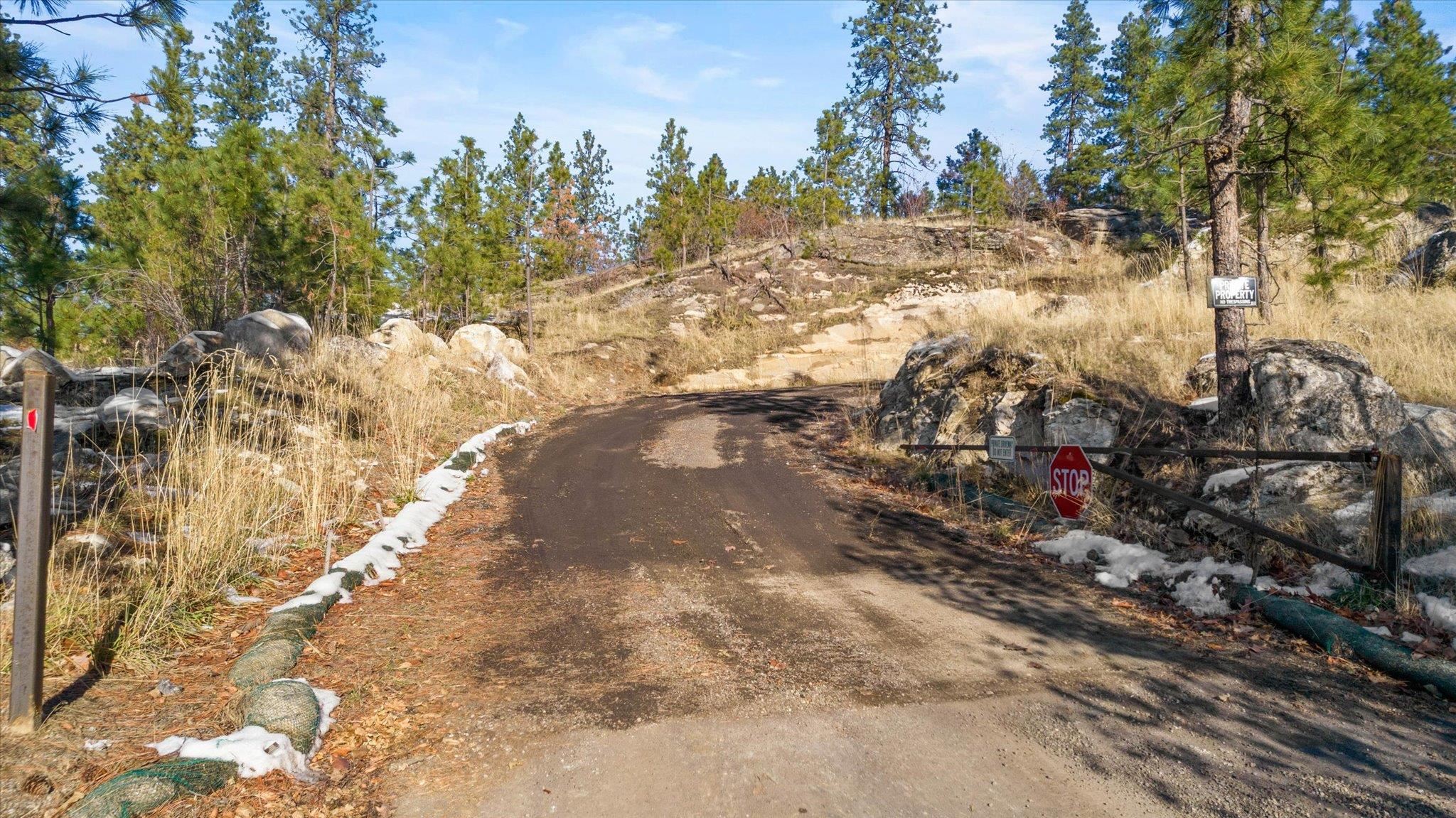 811 South Center Road Spokane Valley, WA 99212 - Photo 8 of 25