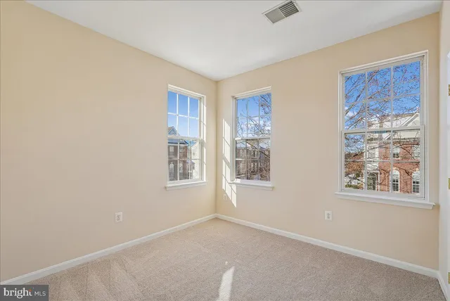 $3,295 | 43771 Maison Blanc Square, Ashburn, VA 20148