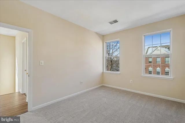 $3,295 | 43771 Maison Blanc Square, Ashburn, VA 20148